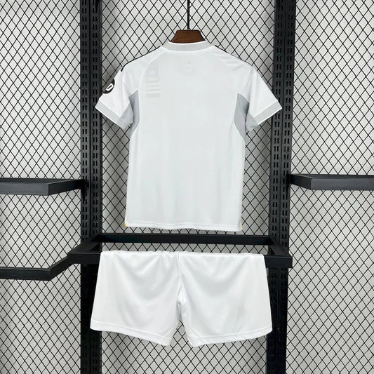 Kit Enfant Real Madrid 2025-26