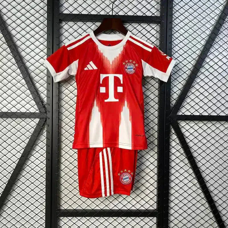 Kit enfant Bayern DOM 25/26