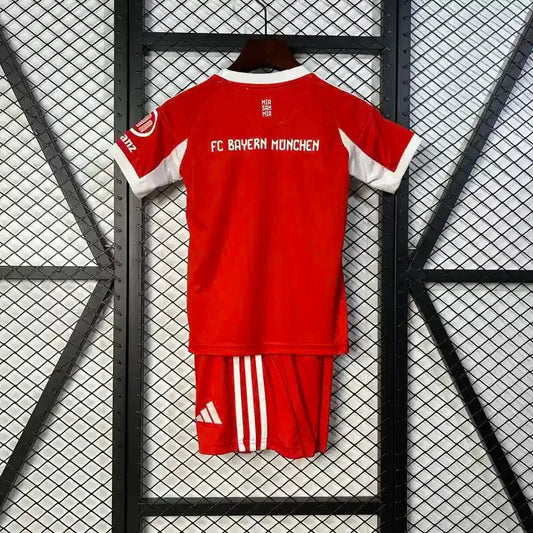 Kit enfant Bayern DOM 25/26